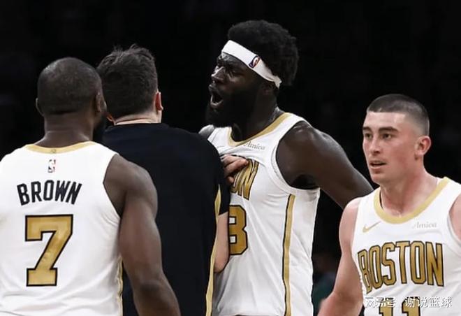 湖人客场复仇尼克斯 肯纳德三分爆发助球队登顶