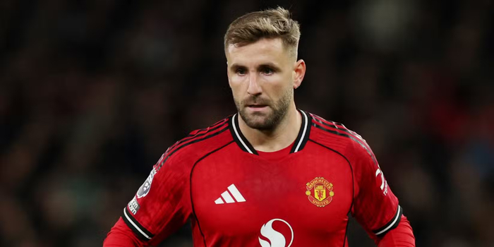 曼联瞄准本菲卡左后卫达尔 穆里尼奥力荐补强左