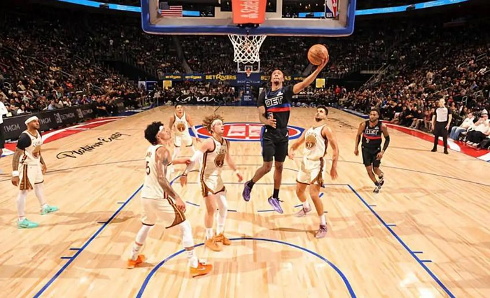 落选秀詹金斯率活塞掀翻湖人 草根逆袭成黑马核